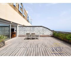 ¡Vive en el cielo de Alicante: ático de ensueño con vistas panorámicas y jacuzzi