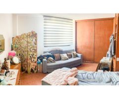 Ático Exclusivo en el Corazón de Alicante: Luz, Comodidad y una Terraza de