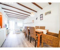 Encantadora Vivienda Adosada Reformada con Gran Terraza en Gran Alacant