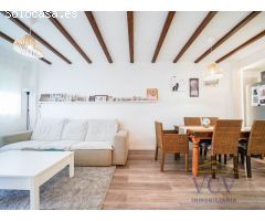 Encantadora Vivienda Adosada Reformada con Gran Terraza en Gran Alacant