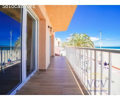 Vistas Incomparables al Mar en Primera Línea: Vivienda Reformada con Encanto en