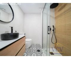 Vistas Incomparables al Mar en Primera Línea: Vivienda Reformada con Encanto en