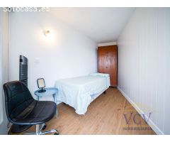 Apartamento con Terraza y Vistas al Mar a Solo 2 Minutos de la Playa - ¡Una Joya