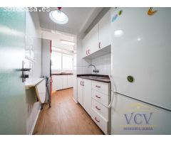 Apartamento con Terraza y Vistas al Mar a Solo 2 Minutos de la Playa - ¡Una Joya
