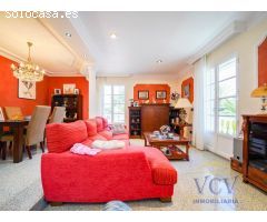 Exclusivo Chalet con Encanto Mediterráneo, Piscina Privada y Patio Andaluz en