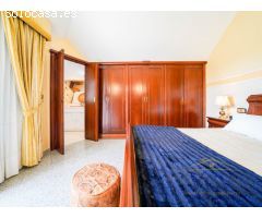 Exclusivo Chalet con Encanto Mediterráneo, Piscina Privada y Patio Andaluz en