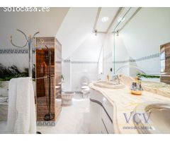 Exclusivo Chalet con Encanto Mediterráneo, Piscina Privada y Patio Andaluz en