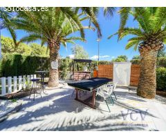 Exclusivo Chalet con Encanto Mediterráneo, Piscina Privada y Patio Andaluz en