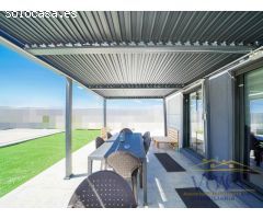 Chalet de diseño moderno con piscina, tecnología avanzada y eficiencia