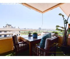 Ático con Gran Terraza en el PAU 5: Vistas Panorámicas a 5 Minutos de la Playa