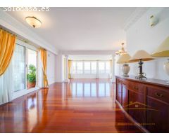 Exclusivo Ático con Vistas Panorámicas y Terraza Privada en Playa de San Juan