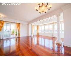 Exclusivo Ático con Vistas Panorámicas y Terraza Privada en Playa de San Juan