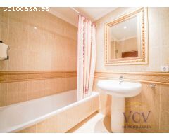 Exclusivo Ático con Vistas Panorámicas y Terraza Privada en Playa de San Juan