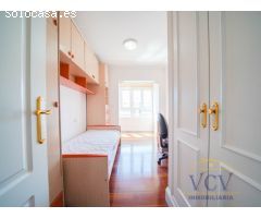 Exclusivo Ático con Vistas Panorámicas y Terraza Privada en Playa de San Juan