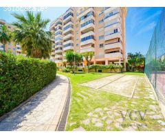 Exclusivo Ático con Vistas Panorámicas y Terraza Privada en Playa de San Juan