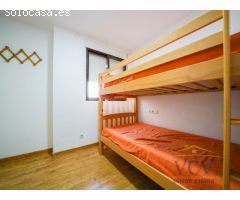 Tu Refugio en Gran Alacant: Encantador Bungalow con Vistas, Terraza y Espacios