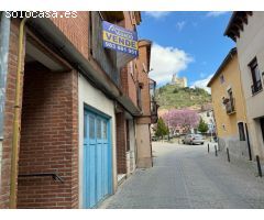 CASA EN EL CENTRO PARA REFORMAR CON GARAJE