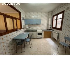 CASA EN EL CENTRO PARA REFORMAR CON GARAJE
