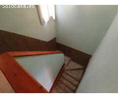 CASA EN EL CENTRO PARA REFORMAR CON GARAJE