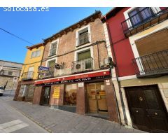 CASA CON NEGOCIO EN PEÑAFIEL