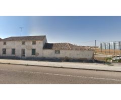 PARCELA CON VIVIENDA