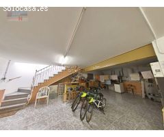 CASA TODA EN UNA PLANTA, EN PARCELA ESQUINERA