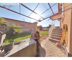 CASA TODA EN UNA PLANTA, EN PARCELA ESQUINERA