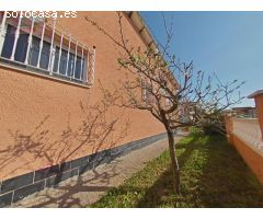 CASA TODA EN UNA PLANTA, EN PARCELA ESQUINERA