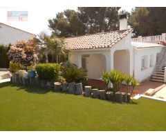 CASA CON 4 DORMITORIOS
