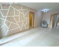 Planta baja con suite y balcón en venta en LArboç