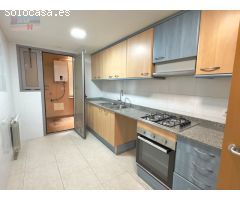 Planta baja con suite y balcón en venta en LArboç