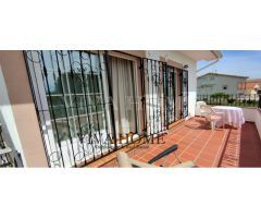 CHALET PAREADO COMPUESTO POR DOS CASAS INDEPENDIENTES EN PARCELA DE 400M2