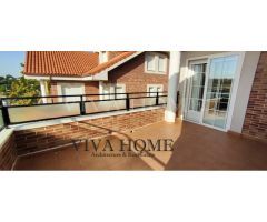 CHALE PAREADO DE 330m2 CON 5 HABITACIONES 3 BAÑOS EN EL CAMPO REAL