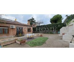 CHALET INDEPENDIENTE TODO EXTERIOR EN UNA SOLA PLANTA Y BUHARDILLA, CON 18