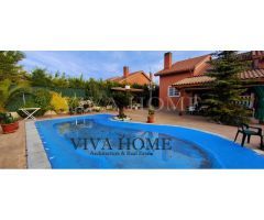 Chalet INDEPENDIENTE TODO EN UNA SOLA PLANTA de 4 habitaciones, con piscina