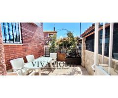 CHALÉ PAREADO DE 245M2 3 HABIT. 3 BAÑOS EN ZONA TRANQUILA DE CAMPO REAL