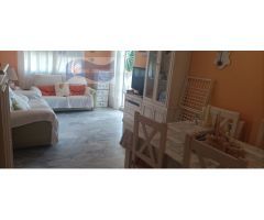 SE ALQUILA ESTUPENDO APARTAMENTO EN PRIMERA LINEA DE PLAYA EN NUEVO PORTIL,