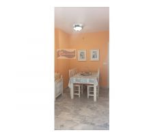 SE ALQUILA ESTUPENDO APARTAMENTO EN PRIMERA LINEA DE PLAYA EN NUEVO PORTIL,
