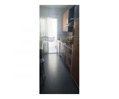 SE ALQUILA ESTUPENDO APARTAMENTO EN PRIMERA LINEA DE PLAYA EN NUEVO PORTIL,