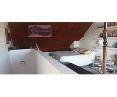 SE ALQUILA MAGNIFICA CASA ADOSADO EN NUEVO PORTIL, HUELVA.