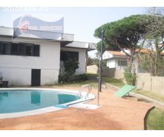 Se alquila estupendo chalet individual muy cerca de la playa en El Portil,