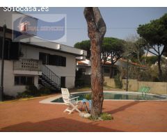Se alquila estupendo chalet individual muy cerca de la playa en El Portil,