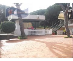 Se alquila estupendo chalet individual muy cerca de la playa en El Portil,