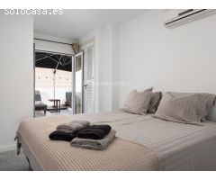 3951 SOBREATICO EN EL PASEO MARÍTIMO DEL PUERTO DE ALCUDIA CON VISTAS A TODA LA
