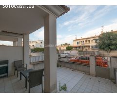4050 CHALET ADOSADO EN EL PTO DE ALCUDIA MUY LUMINOSO