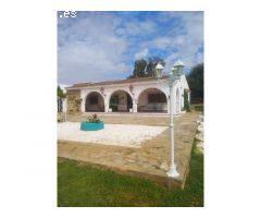 FINCA RÚSTICA CON CORTIJO, CASA Y PISCINA