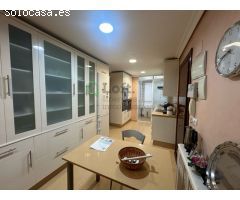 GRAN PISO JUNTO AL PARQUE DE SAN FRANCISCO CON TRASTERO INCLUIDO