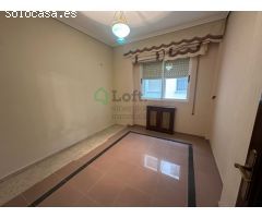 GRAN PISO JUNTO AL PARQUE DE SAN FRANCISCO CON TRASTERO INCLUIDO