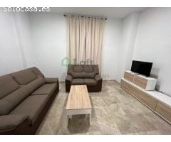 APARTAMENTO REFORMADO CON GARAJE INCLUIDO EN CENTRO HISTÓRICO