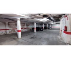 APARTAMENTO REFORMADO CON GARAJE INCLUIDO EN CENTRO HISTÓRICO